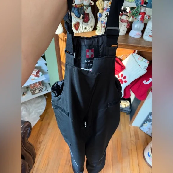 Swiss Tech Black snow pants - Picture 1 of 3